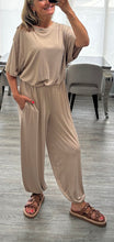 Load image into Gallery viewer, Ivy short sleeve bubble hem set