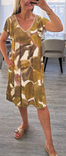 Load image into Gallery viewer, Abbi abstract dress
