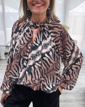 Load image into Gallery viewer, Anne animal print blouse
