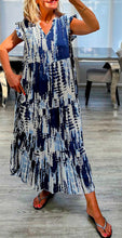 Load image into Gallery viewer, Ava abstract print dress
