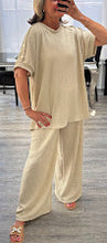 Load image into Gallery viewer, Billi button shoulder set
