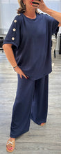 Load image into Gallery viewer, Billi button shoulder set
