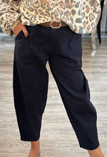 Load image into Gallery viewer, Binksy magic barrel pant

