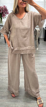 Load image into Gallery viewer, Celia v neck cotton set
