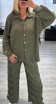 Load image into Gallery viewer, Ciara crinkle shirt set
