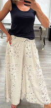 Load image into Gallery viewer, Coleen printed culotte trouser
