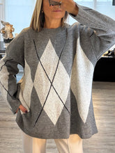 Load image into Gallery viewer, Della diamond knit jumper
