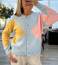 Load image into Gallery viewer, Dixy diamond cut cardigan
