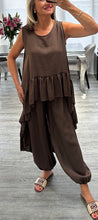 Load image into Gallery viewer, Dolly sleeveless set
