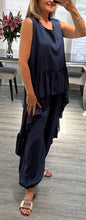 Load image into Gallery viewer, Dolly sleeveless set
