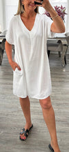 Load image into Gallery viewer, Elsie v neck tunic dress
