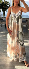 Load image into Gallery viewer, Fleur printed maxi
