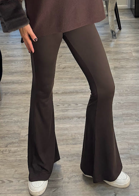 Flick flared legging