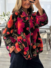 Load image into Gallery viewer, Florie floral fleece jacket
