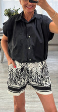 Load image into Gallery viewer, Gabbie bubble hem shirt
