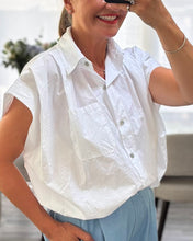 Load image into Gallery viewer, Gabbie bubble hem shirt
