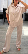 Load image into Gallery viewer, Gi Gi Shirt set
