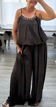 Load image into Gallery viewer, Gigi bubble hem set
