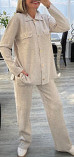 Load image into Gallery viewer, Gwen knitted button set
