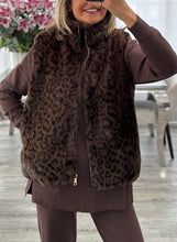 Load image into Gallery viewer, Gwen leopard print faux fur gilet
