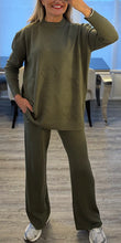 Load image into Gallery viewer, Harper knitted set
