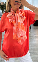 Load image into Gallery viewer, Harper heart scarf
