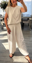 Load image into Gallery viewer, Honey hareem pant
