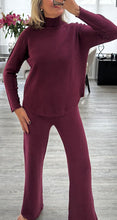 Load image into Gallery viewer, Katie turtle neck knitted set
