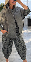 Load image into Gallery viewer, Kiki quilted gilet
