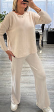 Load image into Gallery viewer, Kitty knitted set
