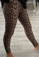 Load image into Gallery viewer, Leopard legging
