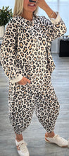Load image into Gallery viewer, Lucia leopard print set
