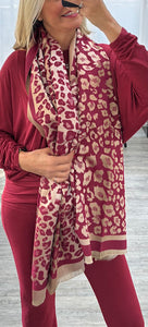 Lucy leopard scarf