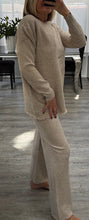 Load image into Gallery viewer, Mabel knitted fringe set
