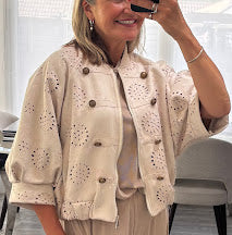 Load image into Gallery viewer, Maria broderie jacket

