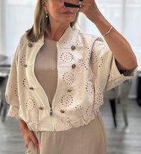 Load image into Gallery viewer, Maria broderie jacket
