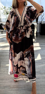 Mi Mi v neck maxi dress