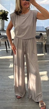 Load image into Gallery viewer, Nancy sleeveless set
