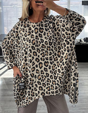 Load image into Gallery viewer, Nicky leopard print zip top
