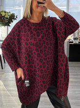 Load image into Gallery viewer, Nicky leopard print zip top
