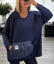 Load image into Gallery viewer, Quinn quilted pocket top
