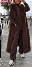 Load image into Gallery viewer, Remi long luxury faux fur gilet
