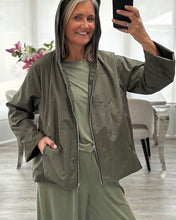 Load image into Gallery viewer, River hooded zip jacket
