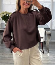 Load image into Gallery viewer, Sloane scuba button top
