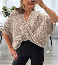 Load image into Gallery viewer, Tess chunky knit twist jumper

