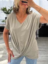 Load image into Gallery viewer, Tiff v neck t with twist
