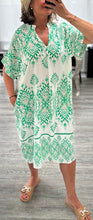 Load image into Gallery viewer, Trisha printed midi tunic dress

