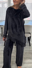 Load image into Gallery viewer, Vallie velour coord
