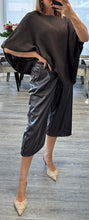 Load image into Gallery viewer, Winnie wet look culotte
