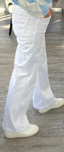Load image into Gallery viewer, Winnie white wide leg jean
